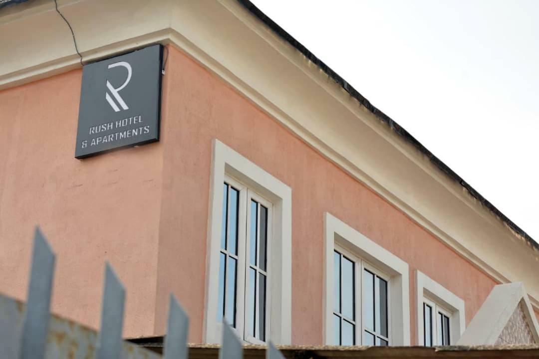 Rush Hotel & Apartments ラゴス エクステリア 写真